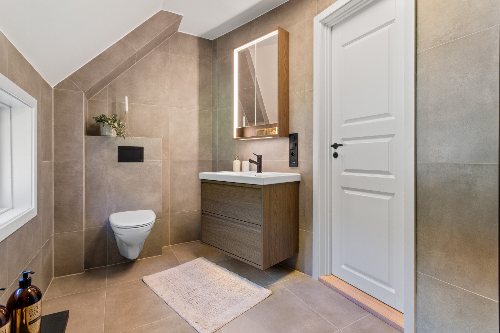 Flislagt bad Galleribilde