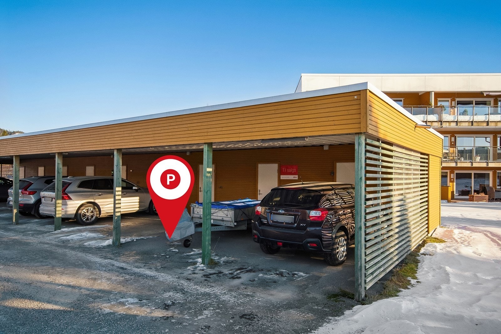 Carport med utebod Galleribilde