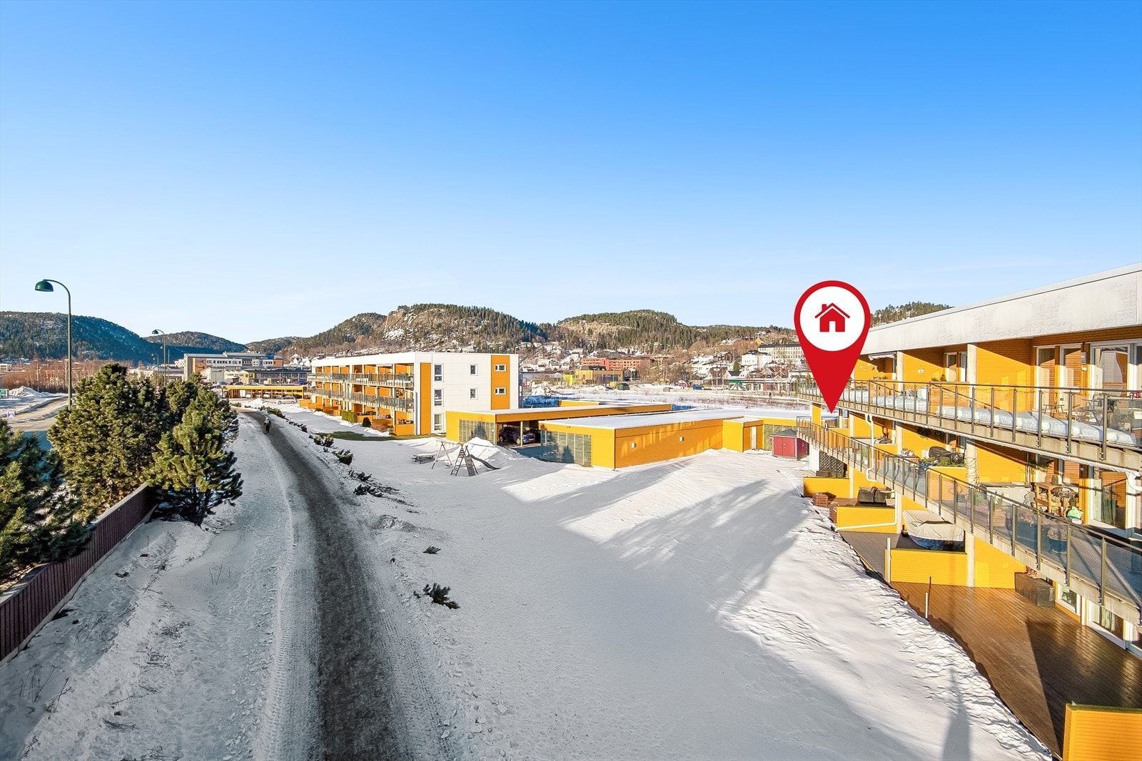 Tiendholmen - Tiltalende hjørneleilighet (89 kvm) i 2.etg. | 3 stk. soverom | Stor sør/vest vendt terrasse | Heis | Foto: EFKT v/ Line Ottesen Berre Galleribilde