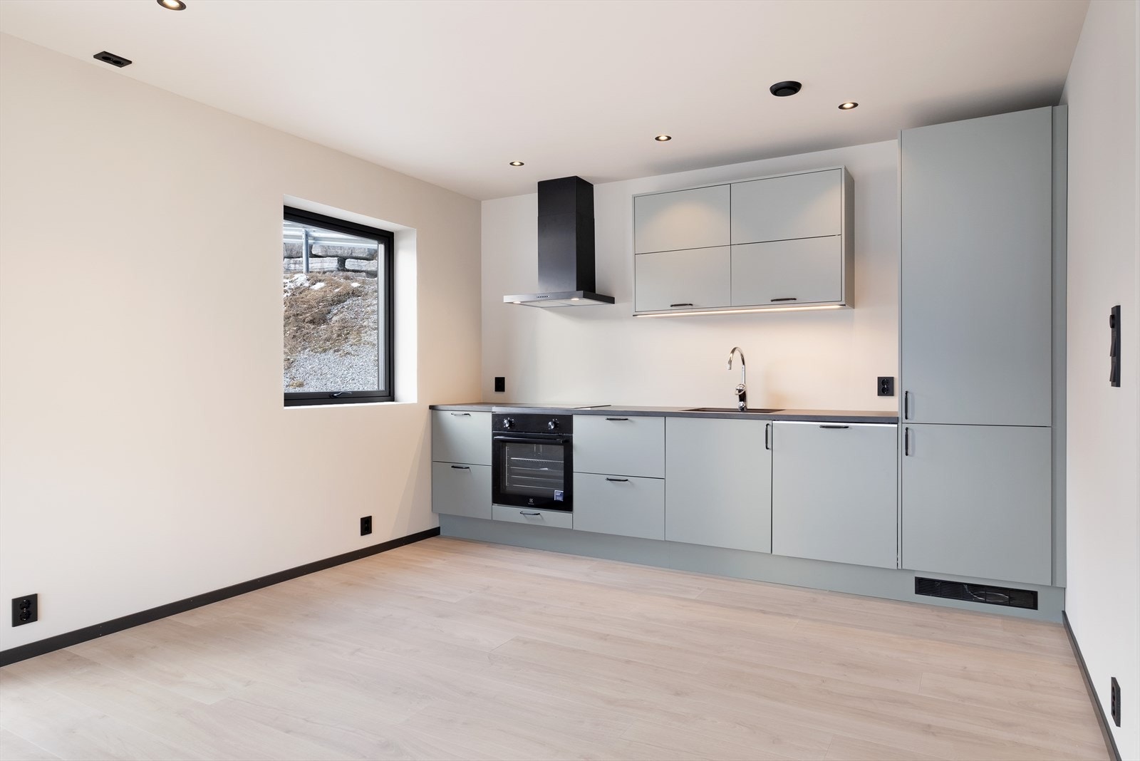 Kjøkken fra Sigdal med integrete kvitevarer frå Electrolux Galleribilde