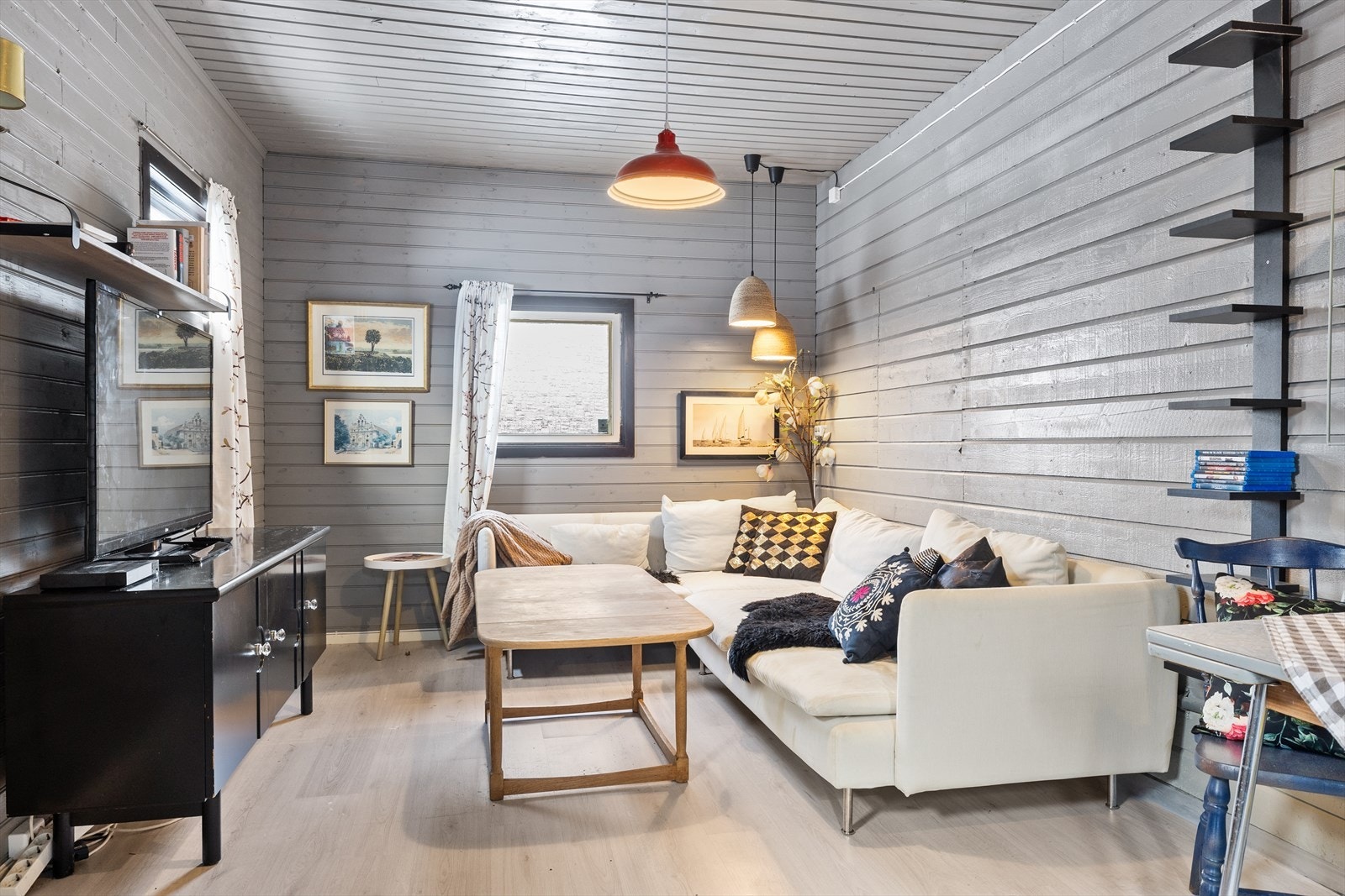 Rommet kan også fungere som hobbyrom, treningsrom, kontor eller kreativt verksted - her er det kun fantasien som setter grenser. Galleribilde