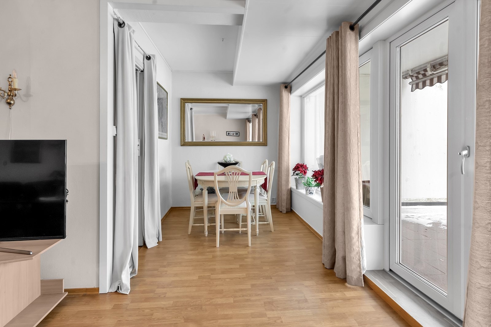 Plass til spisebord Galleribilde