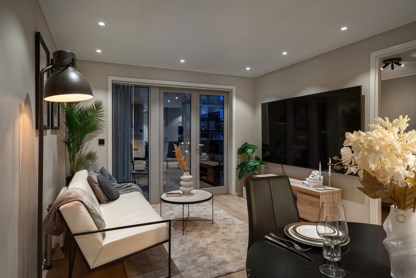 Superkoselig sofakrok! (1) Galleribilde