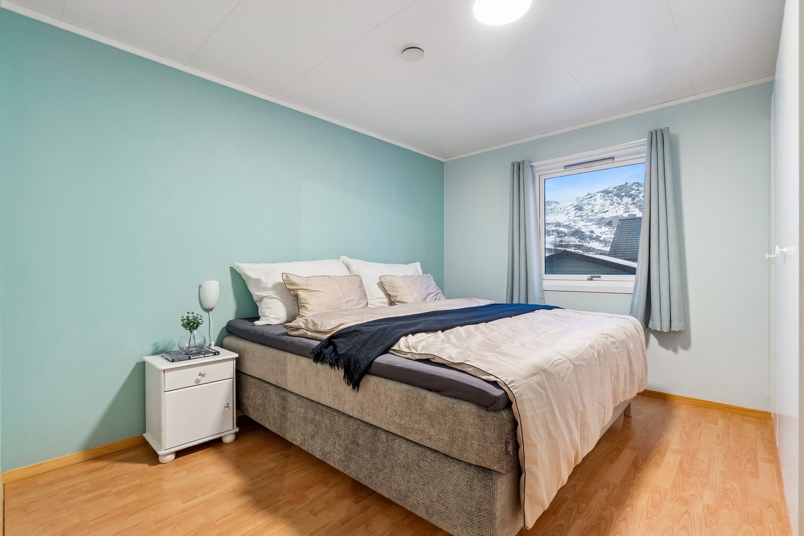 Boligen har totalt tre rom som i dag benyttes som soverom, med mulighet for et fjerde soverom. Galleribilde