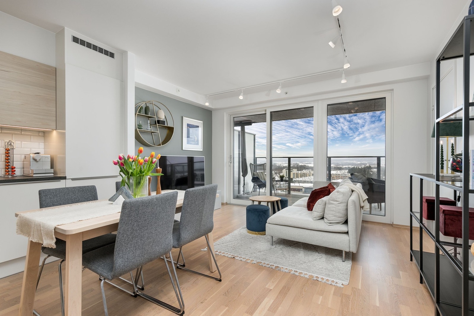 Velkommen til Kjeld Stubs veg 5! Lys 2-roms selveierleilighet i 7. etg. på Skovly, i nyere bygg fra 2018 Galleribilde