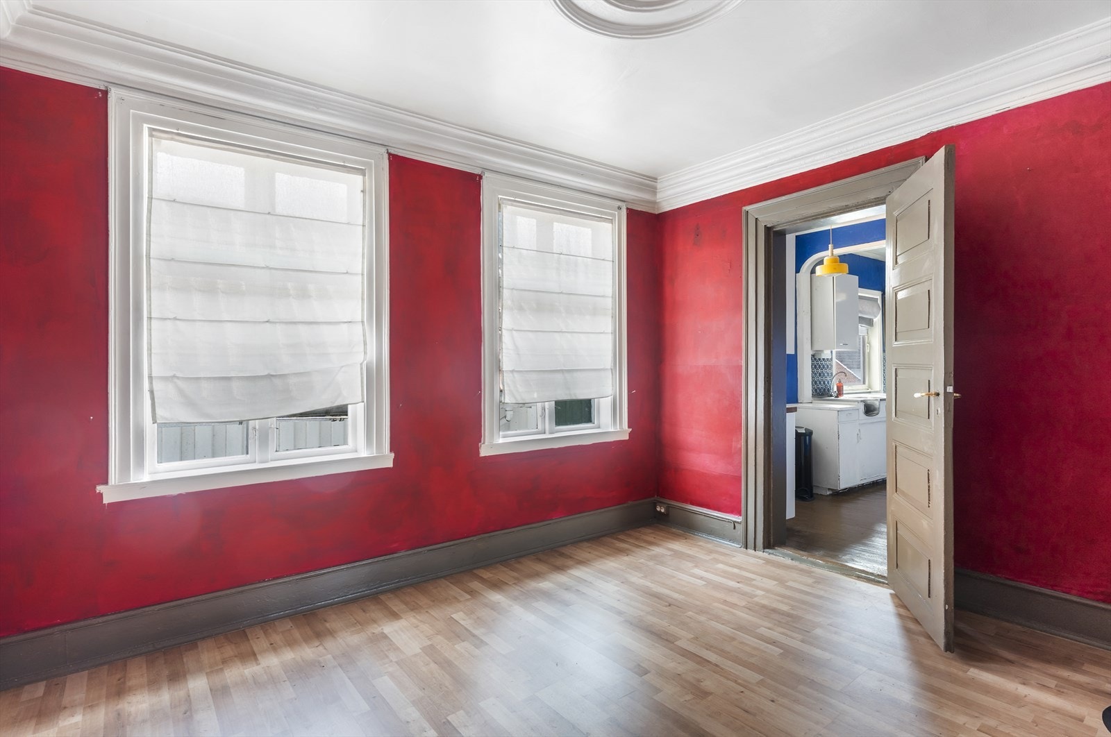 Vi gjør oppmerksom på at kjøkken i 2 etg ikke er avbildet men her er fult funksjonelt kjøkken Galleribilde