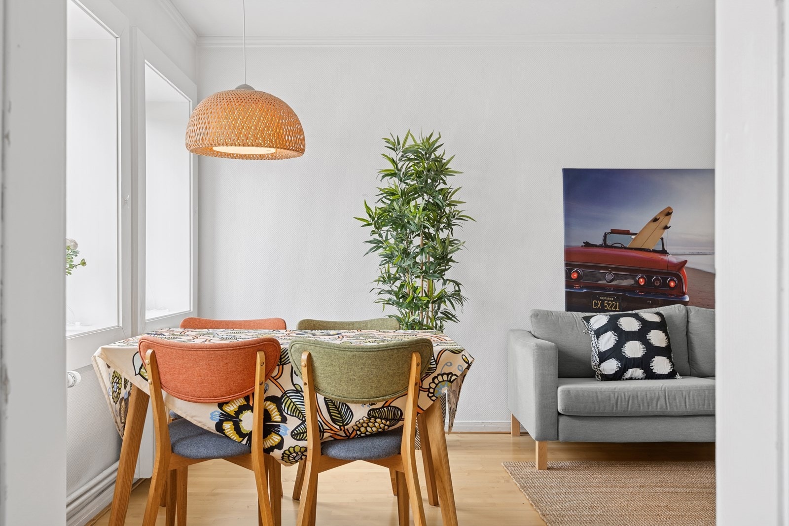 God plass til spisebord på stuen. Galleribilde