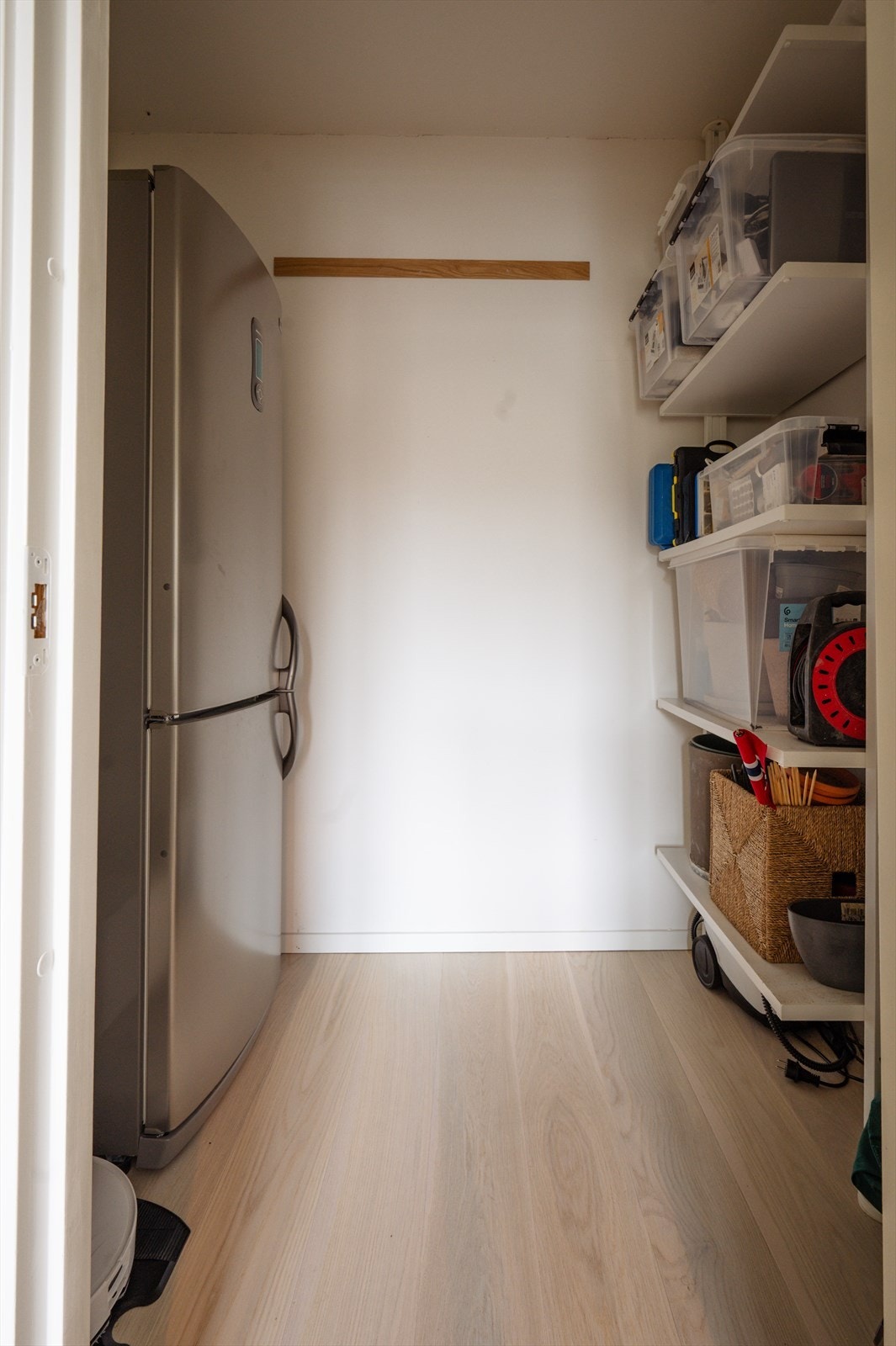 Intern bod med gode oppbevaringsmuligheter. Galleribilde