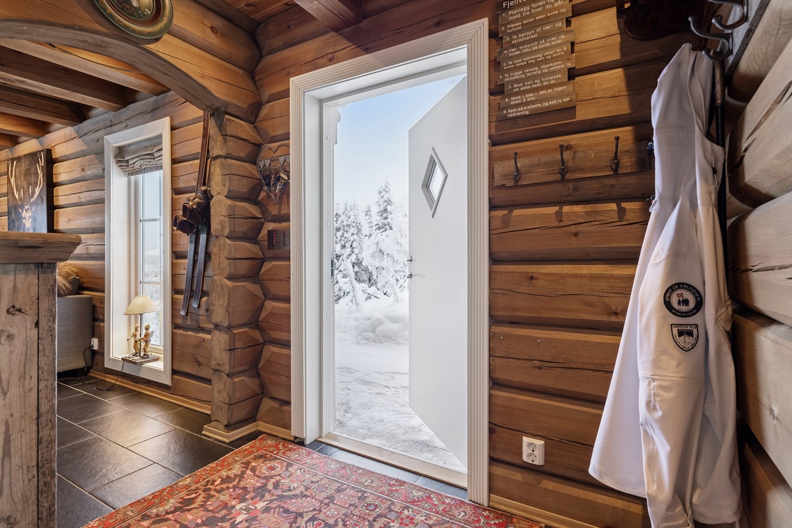 Velkommen inn til Hestegrøavegen 40! Galleribilde