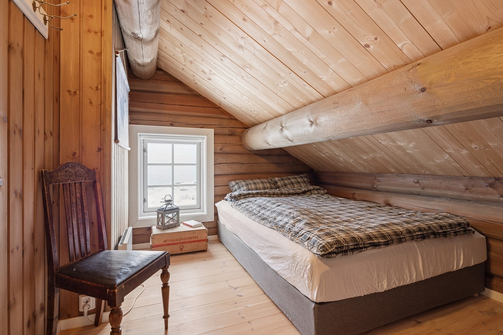 De to øvrige soverommene er lyse, fleksible og lett å innrede etter behov - enten du ønsker barnerom, gjesterom eller et hyggelig hjemmekontor på hytten Galleribilde