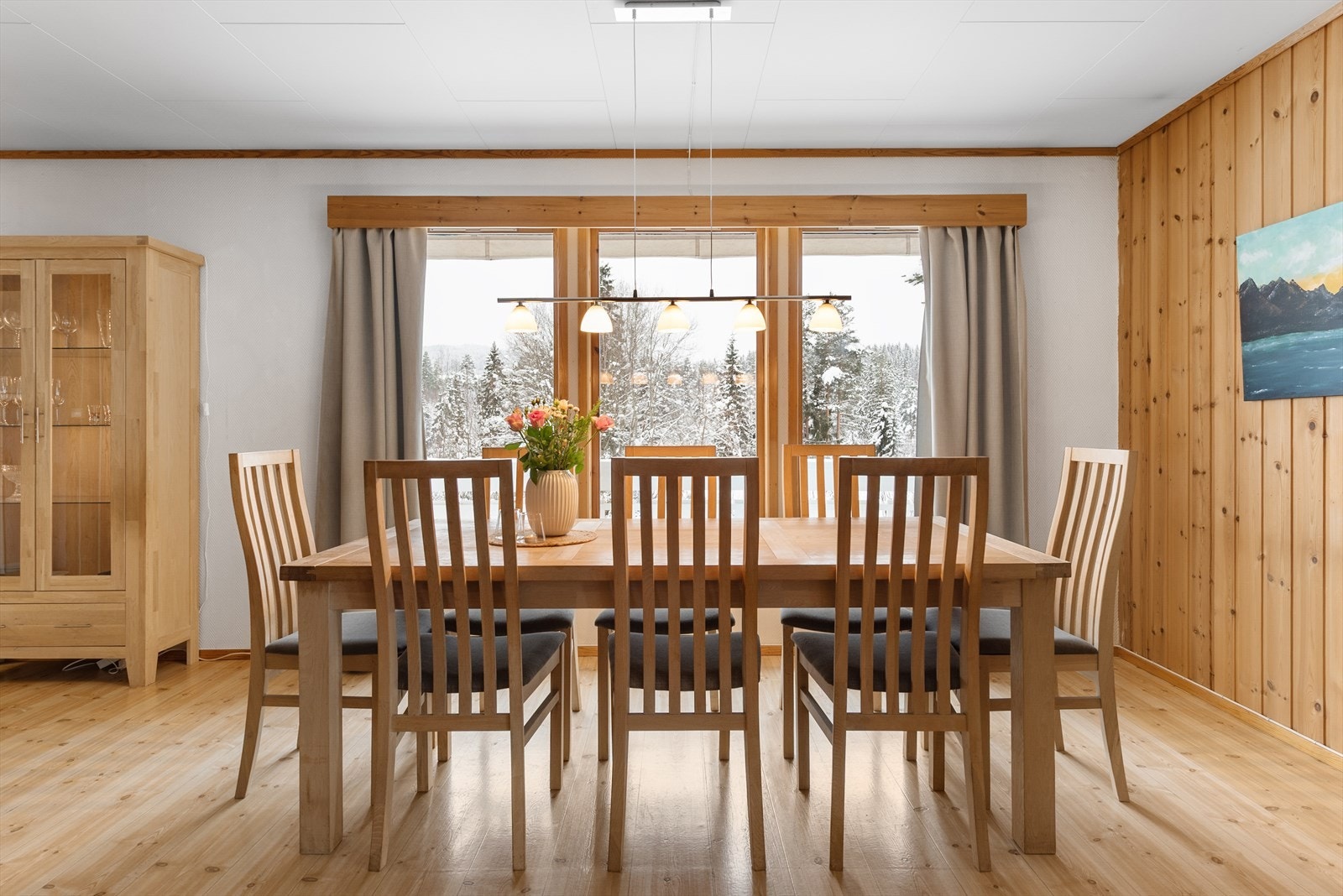 Samle familie og venner til sosiale stunder. Galleribilde