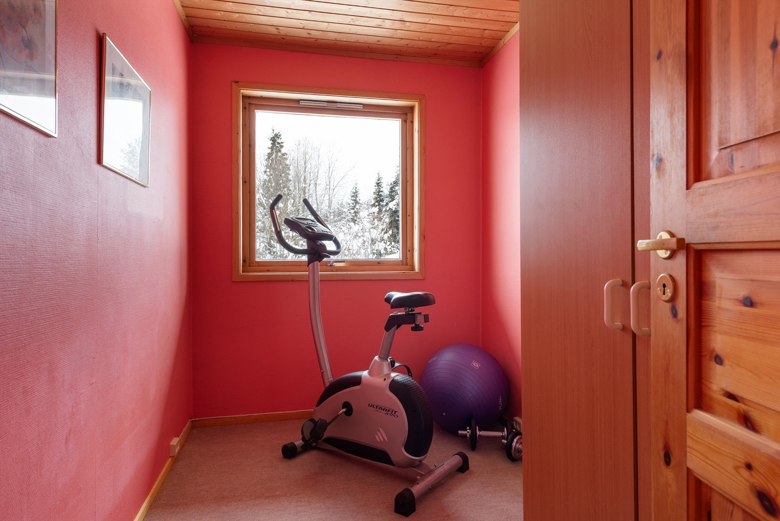 Bod i underetasjen. Galleribilde