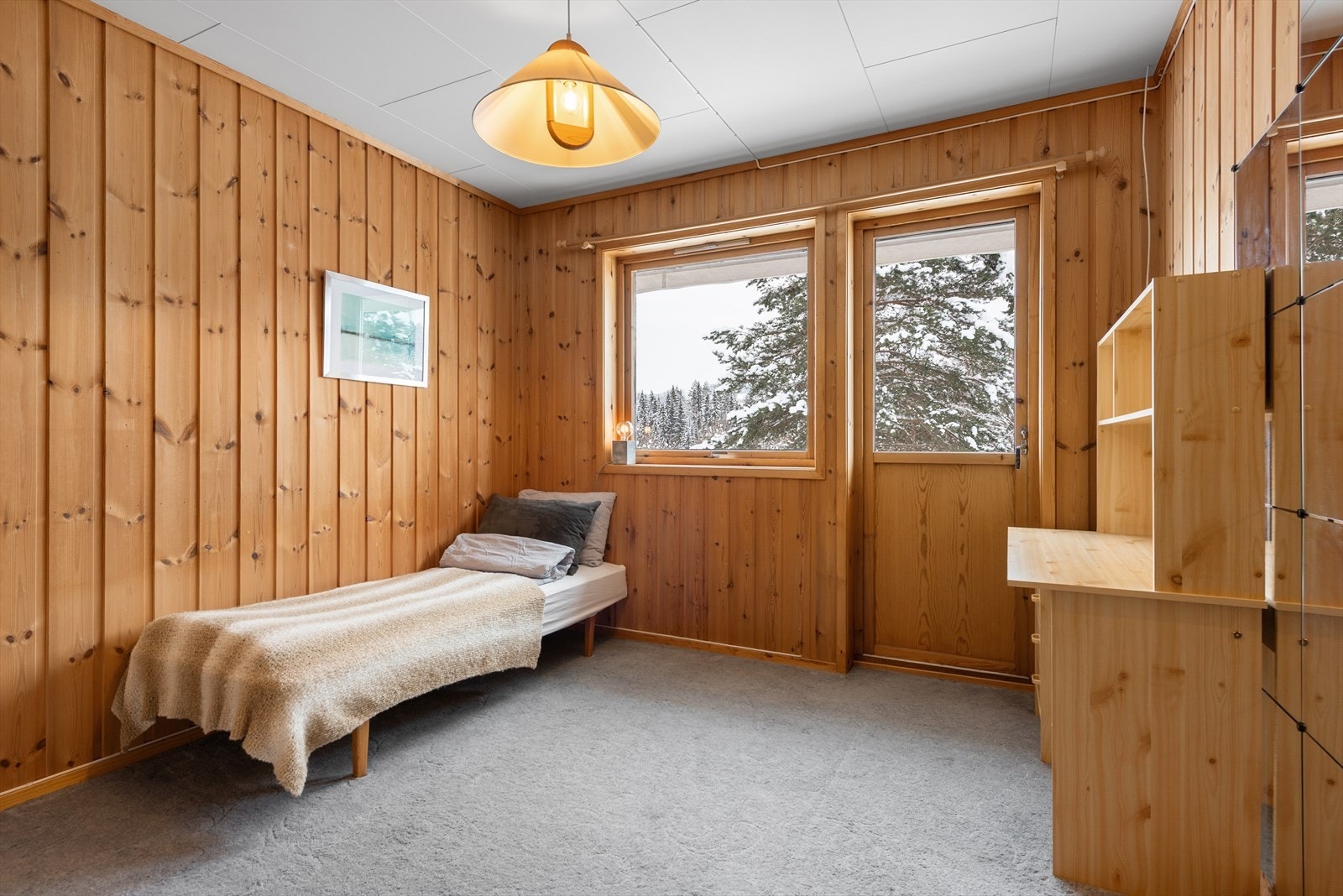 Soverom II med utgang til veranda. Galleribilde