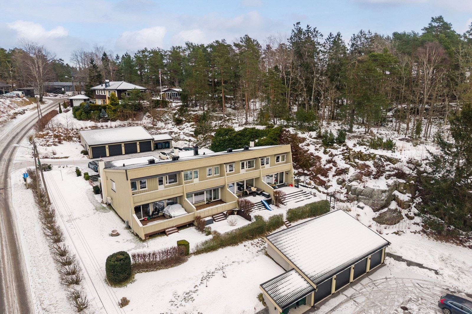 Velholdt og innbydende rekkehus beliggende i en familievennlig område nær Torødstranda - 3 soverom - Garasje - Hage! Galleribilde