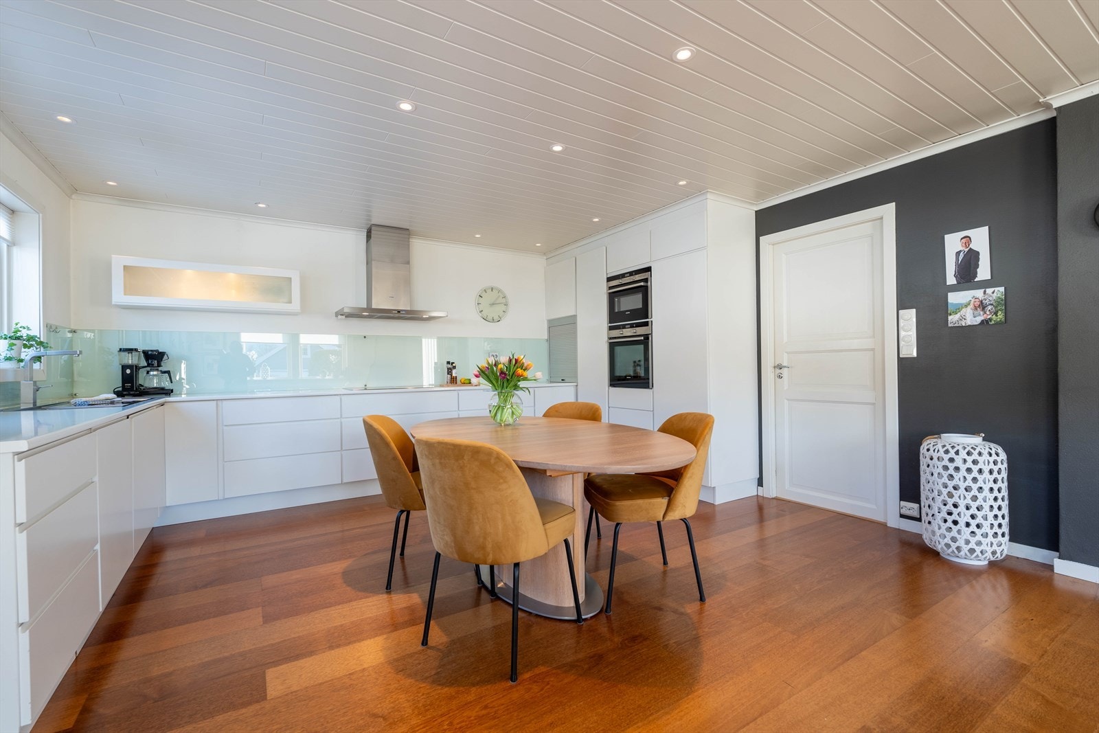 Tidløs kjøkkeninnredning Galleribilde