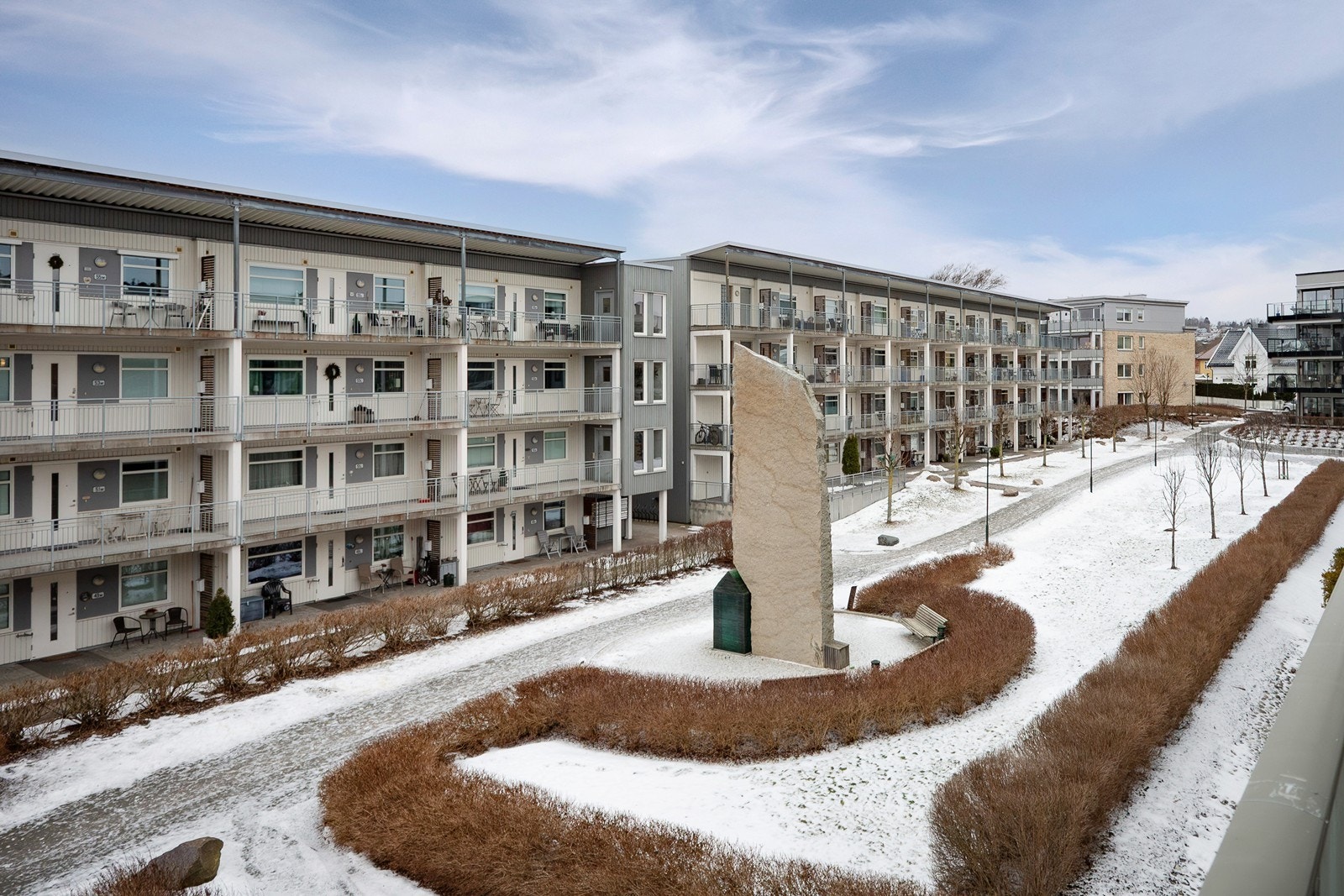 Utsikten boligsameie består av 52 boligseksjoner. På Glassverket bor du med gangavstand til både hverdagslige gjøremål, strender og flotte rekreasjonsmuligheter Galleribilde