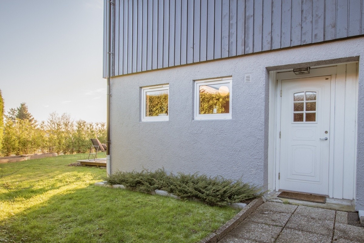 Adskilt inngangsparti Galleribilde