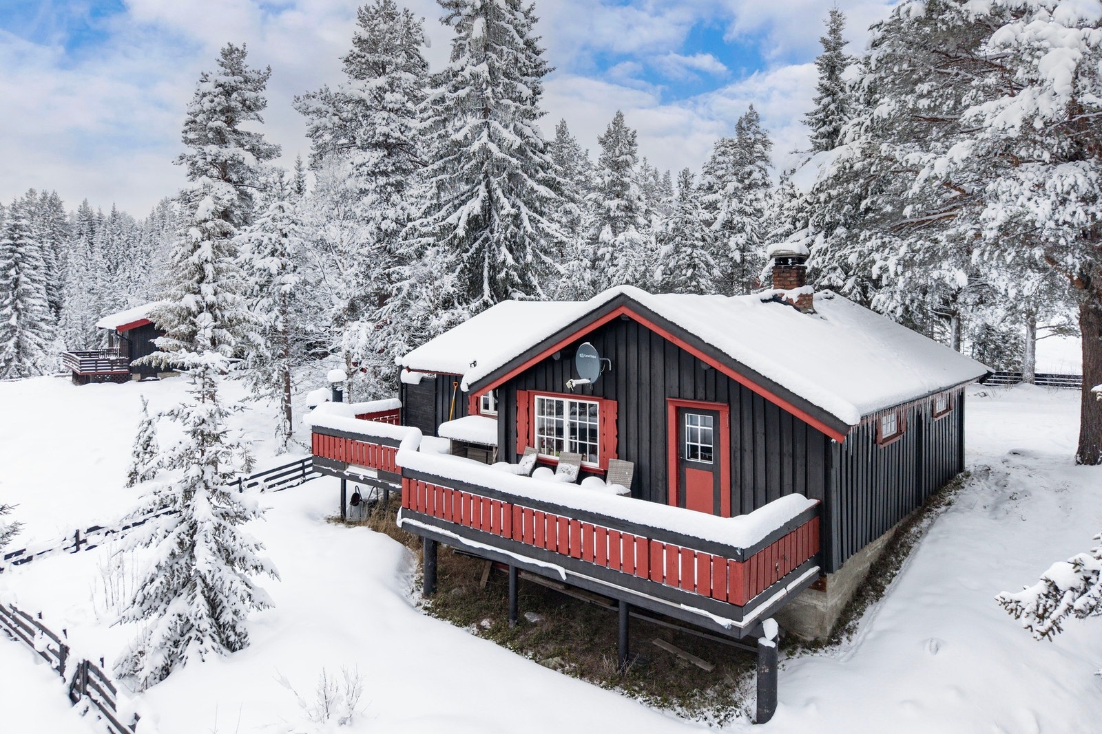 Trivelig hytte 15 min unna Nesfjellet alpin. Galleribilde