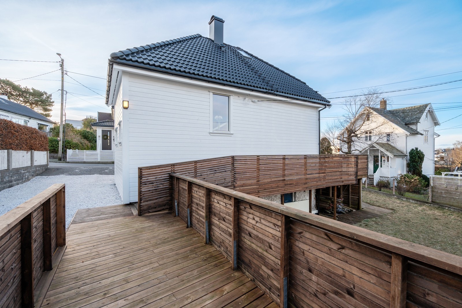 Her bor du i kort avstand til skole, barnehage og bussholdeplass. Galleribilde