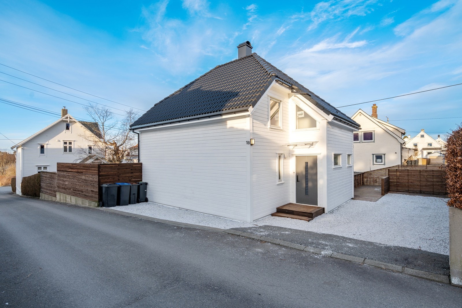 Velkommen til Stordalsvegen 1B - presentert av eiendomsmegler Lars Erik Sørgård v/Aktiv Haugesund. Fotograf: Vestbris. Galleribilde