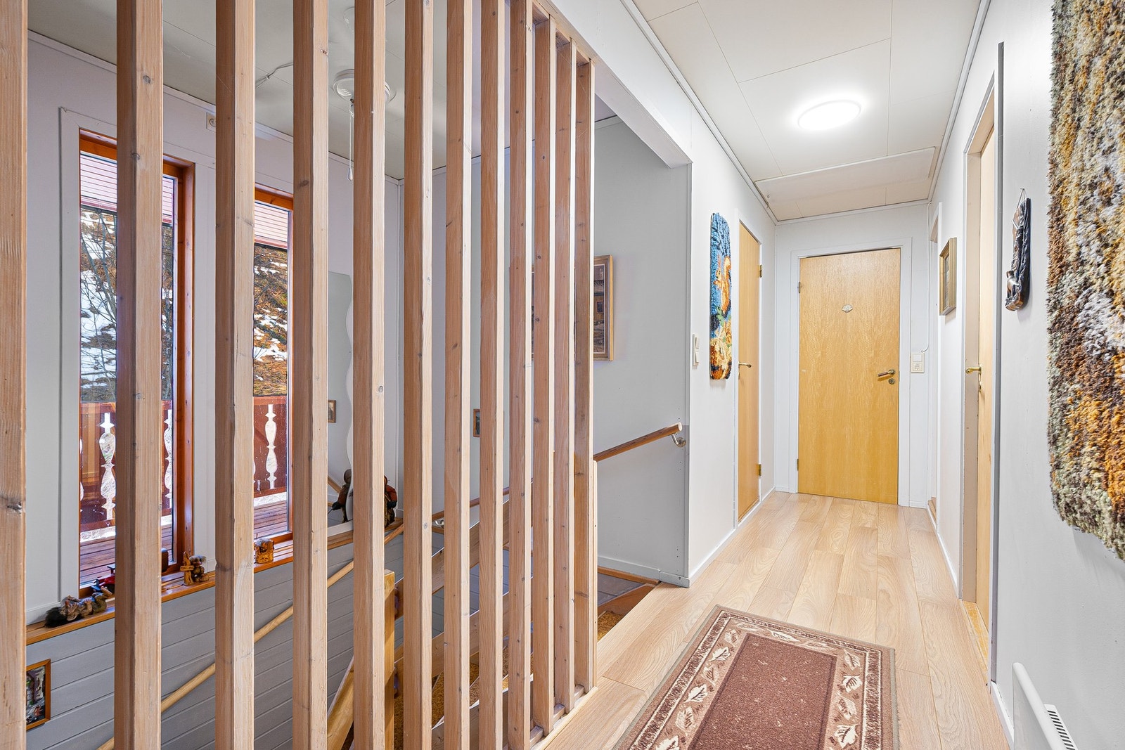 Gang med adkomst til øvrige rom i 2.etg. Galleribilde