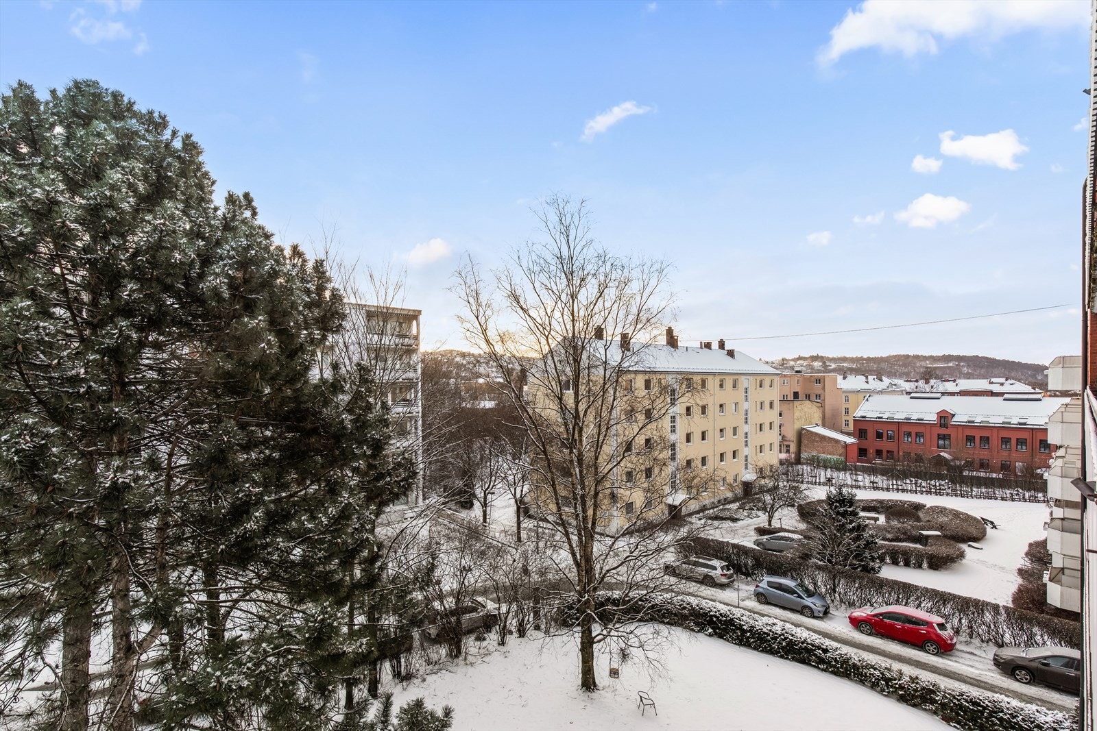 Utsikt fra 4.etasje til Sameies bakgård Galleribilde