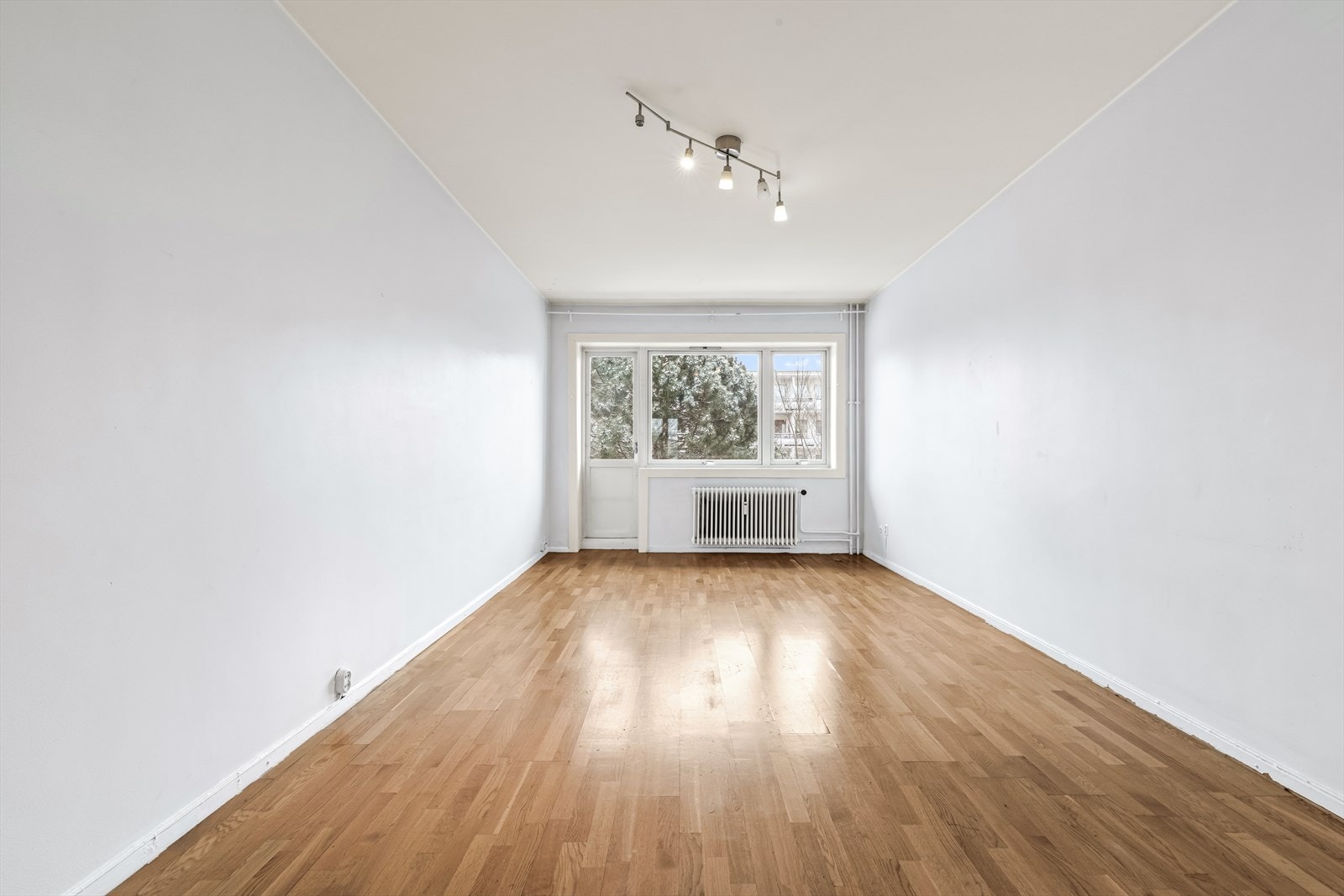 Fyring, varmtvann, TV & internett er inkludert i felleskostnadene Galleribilde