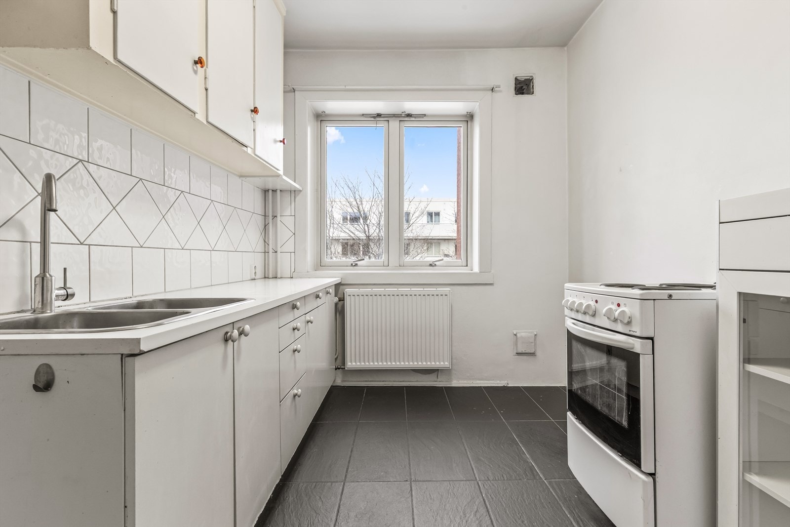 Separat og romslig kjøkken. Galleribilde