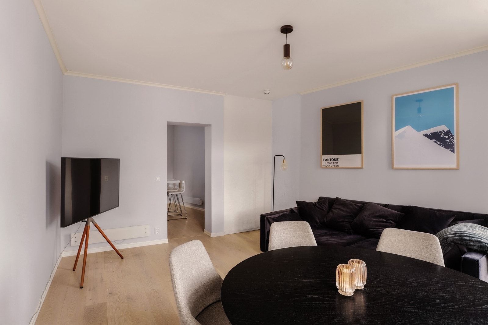 Stuen har en fleksibel utforming som egner seg godt for alternative planløsninger, som f.eks. et ekstra soverom. Galleribilde