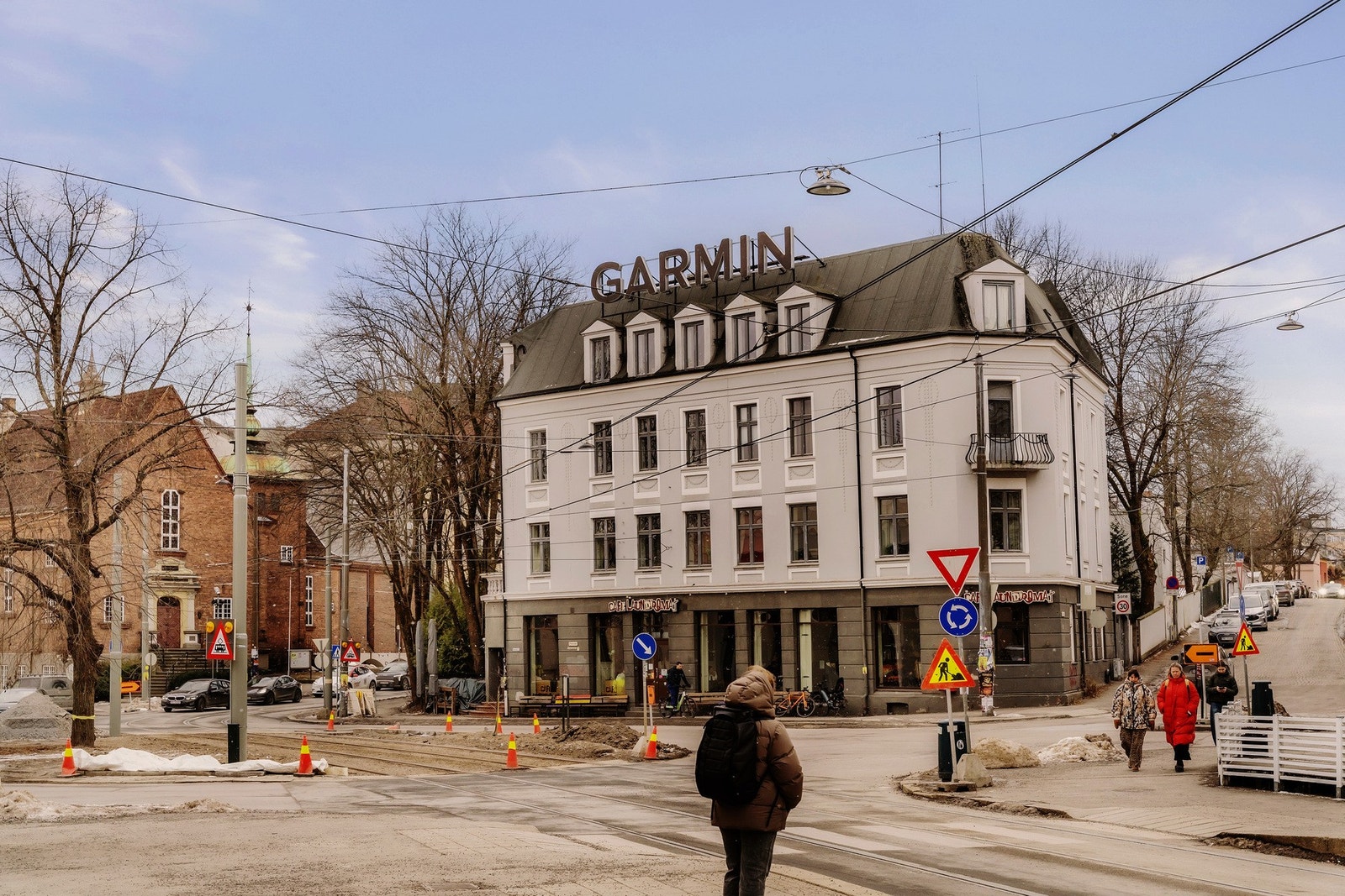 Området kombinerer det beste av byliv og grønne omgivelser, og passer perfekt for deg som ønsker å bo sentralt med kort avstand til både rekreasjon og hovedstadens rike tilbud. Galleribilde