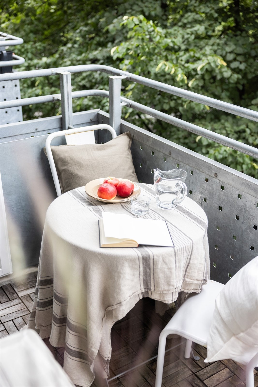 - Balkongen er vendt mot rolig miljøgate - Galleribilde