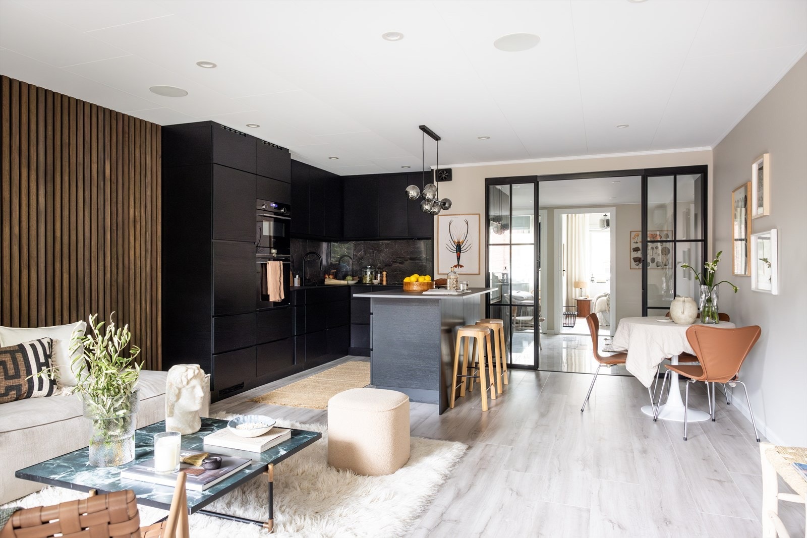 - Nordvik ved Henrik Carlyle(46856489) har gleden av å presentere Lakkegata 66B - Galleribilde