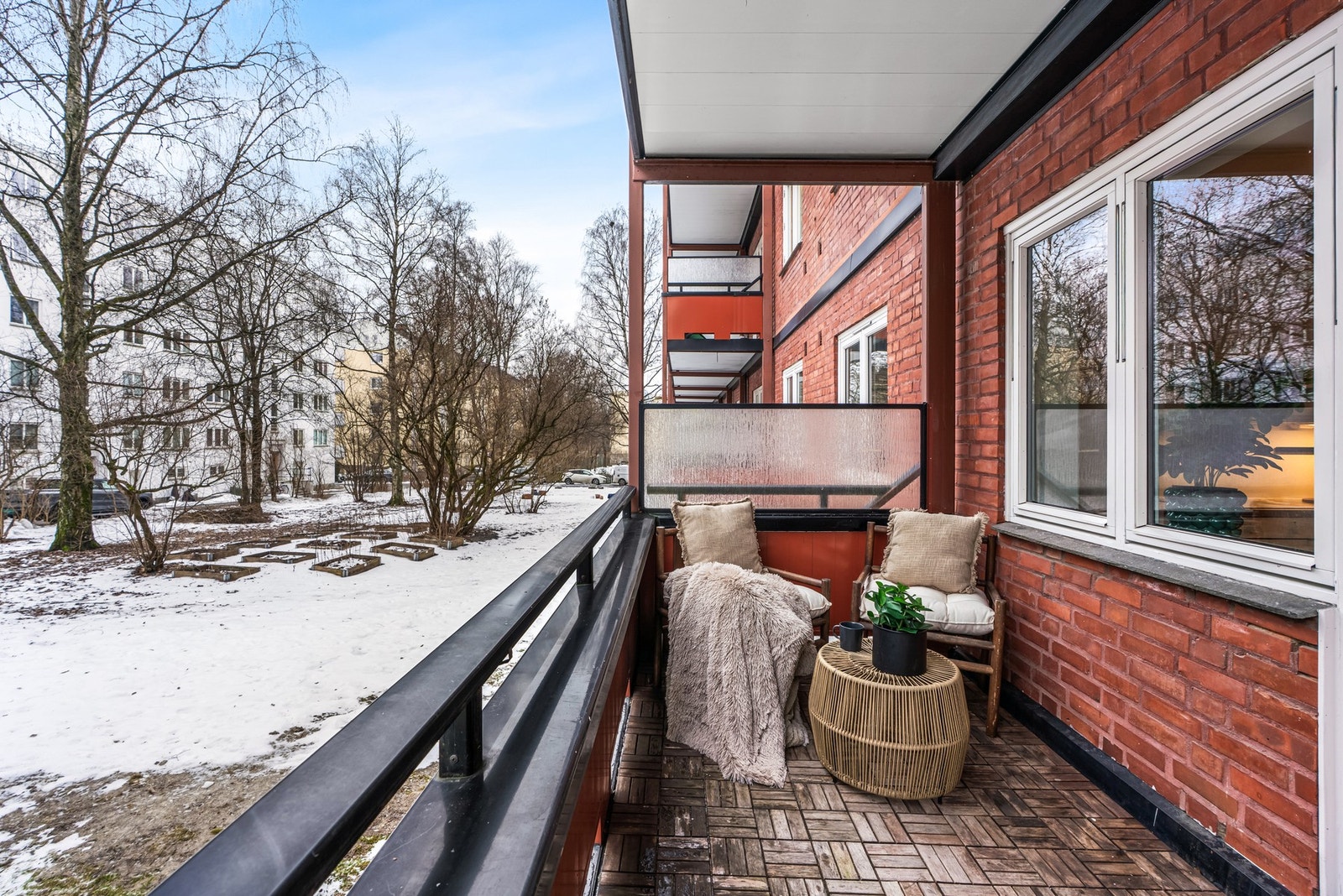 Det kan møbleres med sittegrupper, elektrisk grill/gassgrill, lykter o.l Galleribilde