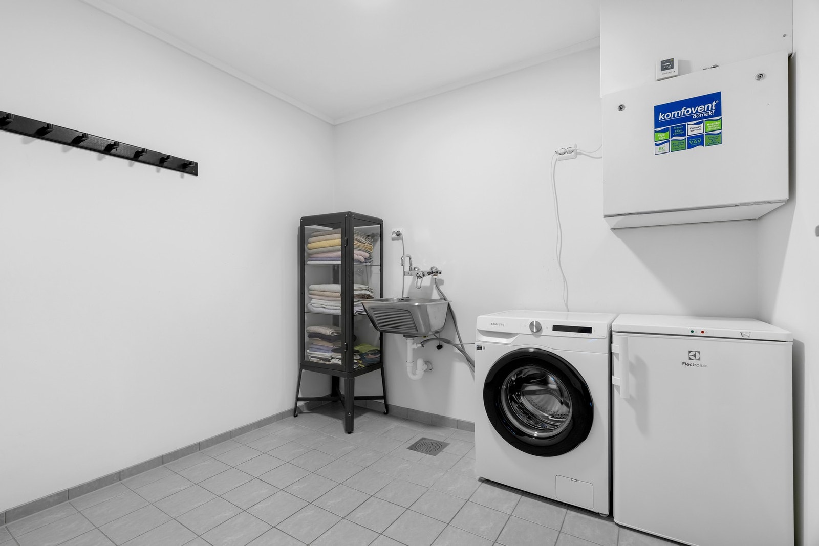 Vaskerom Galleribilde