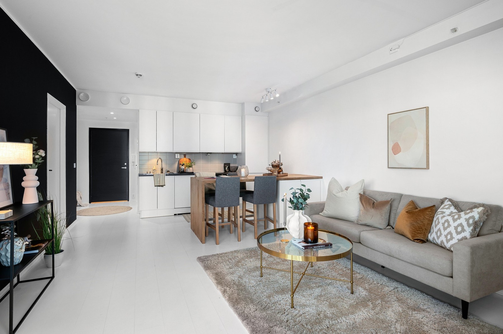 Åpen stue/kjøkken løsning på 26 kvm. Galleribilde