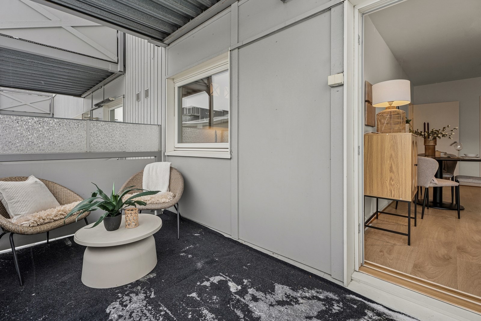 Balkongen. Galleribilde