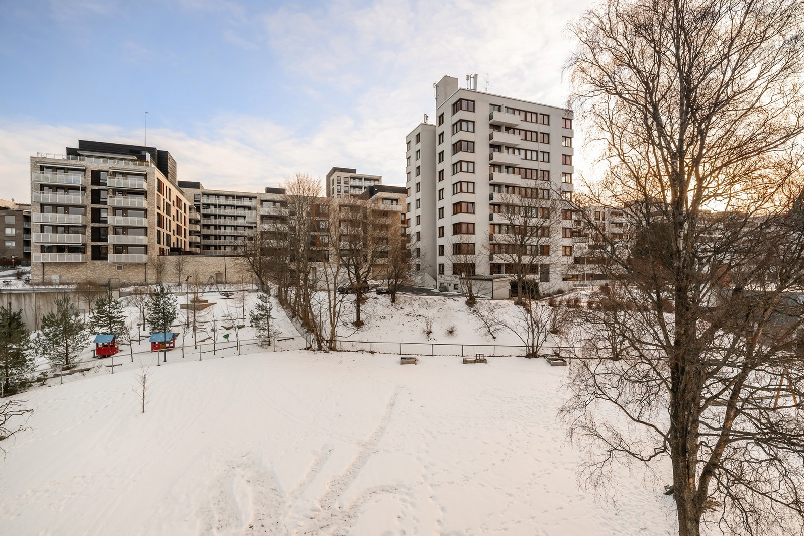 Utsyn fra kjøkkenvinduet. Galleribilde