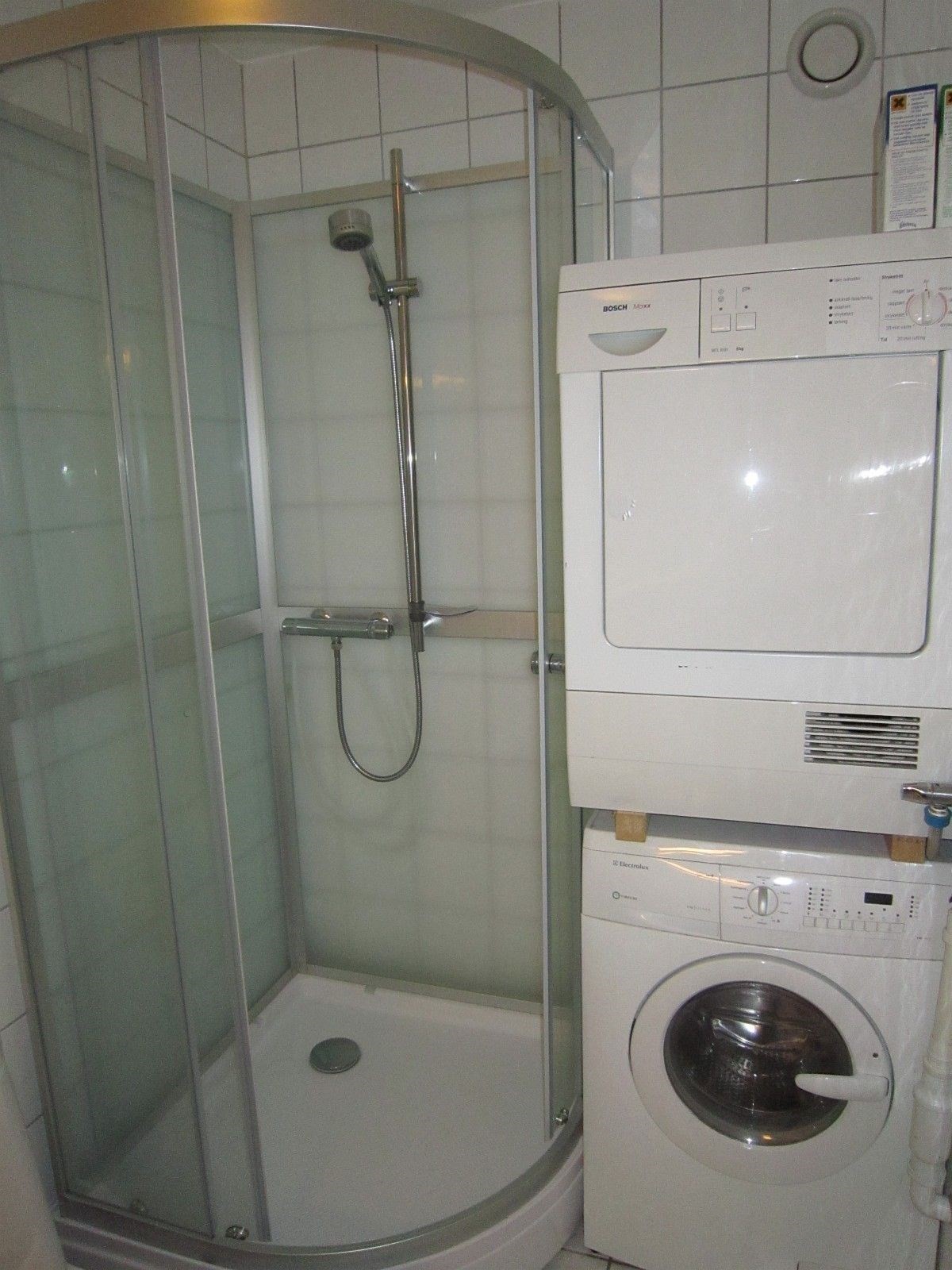 Hybel med eget bad Galleribilde