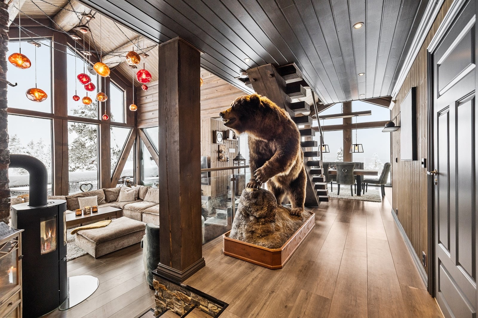 Her får du en hytte med både sjarm og moderne løsninger. Galleribilde