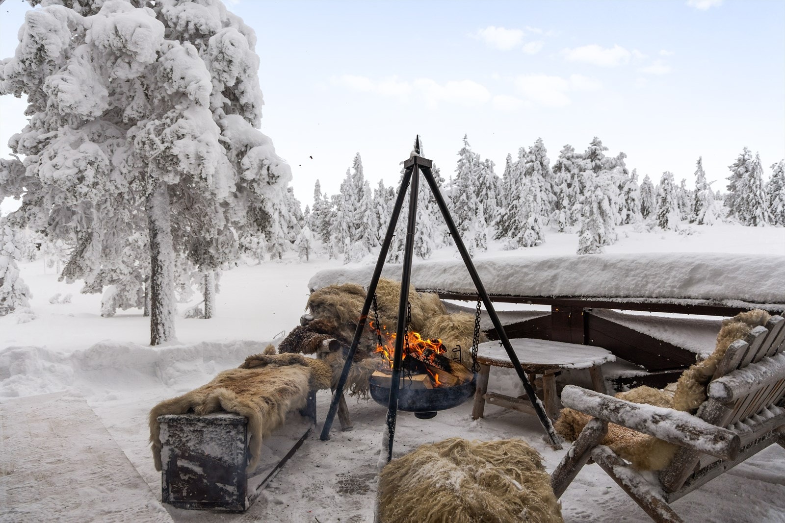 Her kan du fint sette deg ned etter en lang skitur fra løypene. Galleribilde