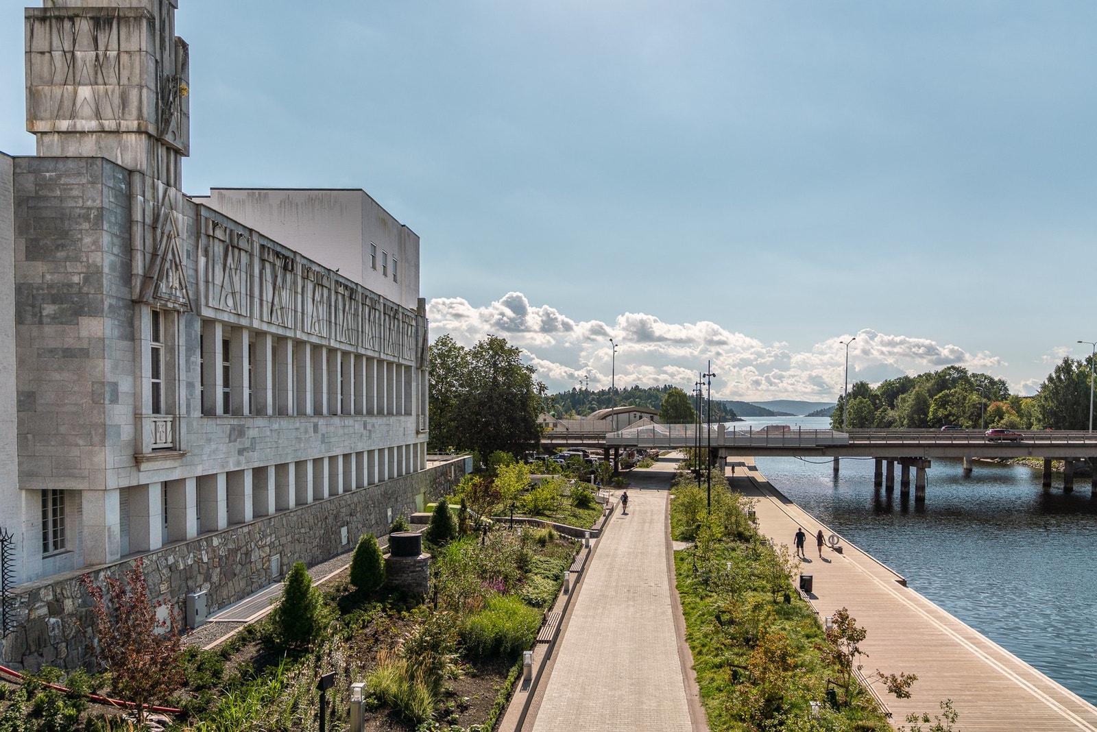 Fra nærområdet: Sandvika Elvepromenade Galleribilde
