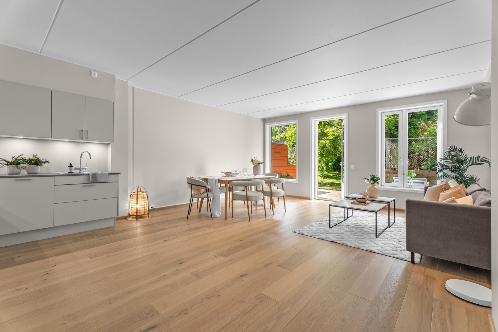 Stue med utgang uteplass Galleribilde