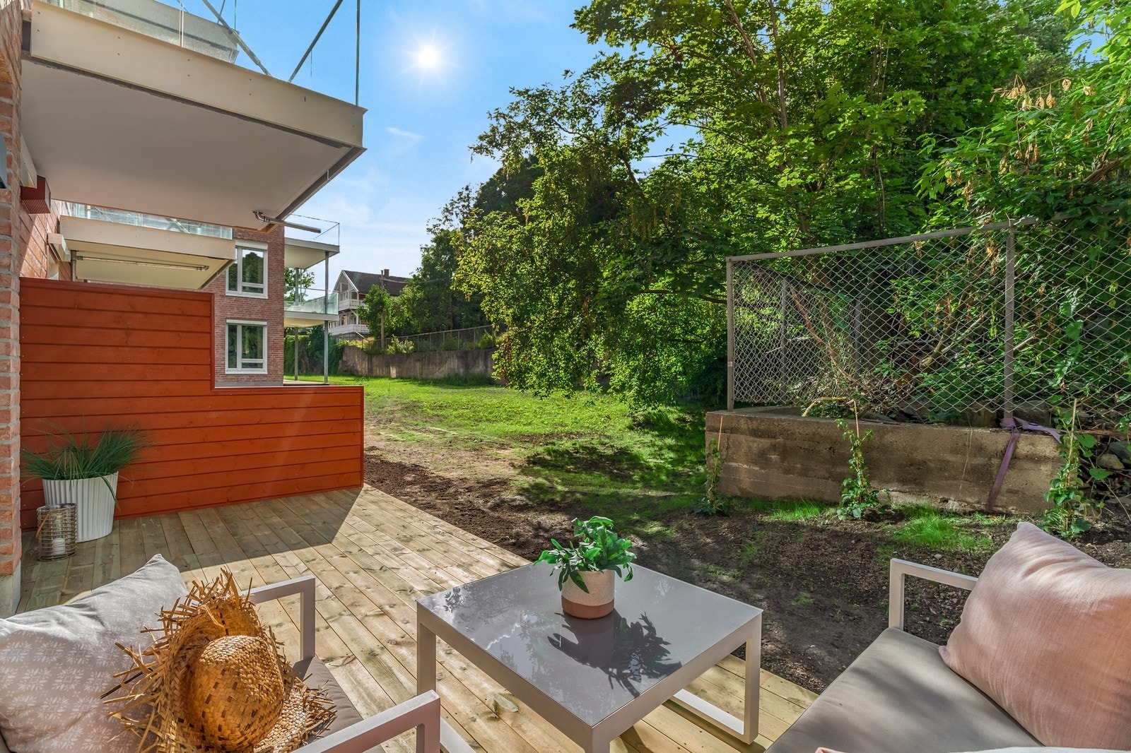 Uteplass fra stuen Galleribilde