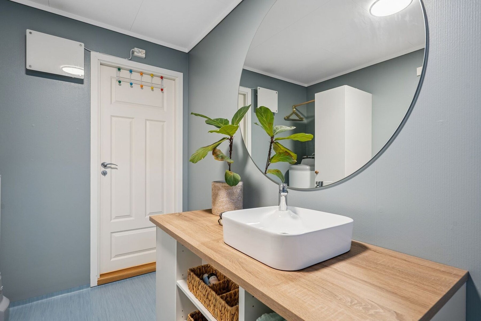 Det er satt inn en ny vask og benkeplate i 2024/2025. Galleribilde