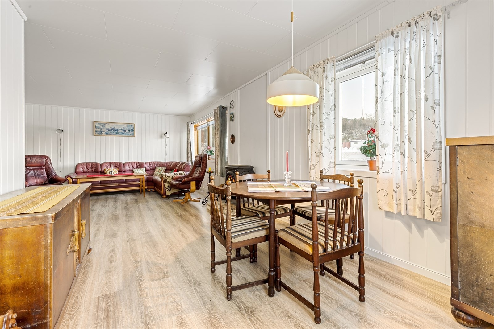 Stue og spisestue Galleribilde