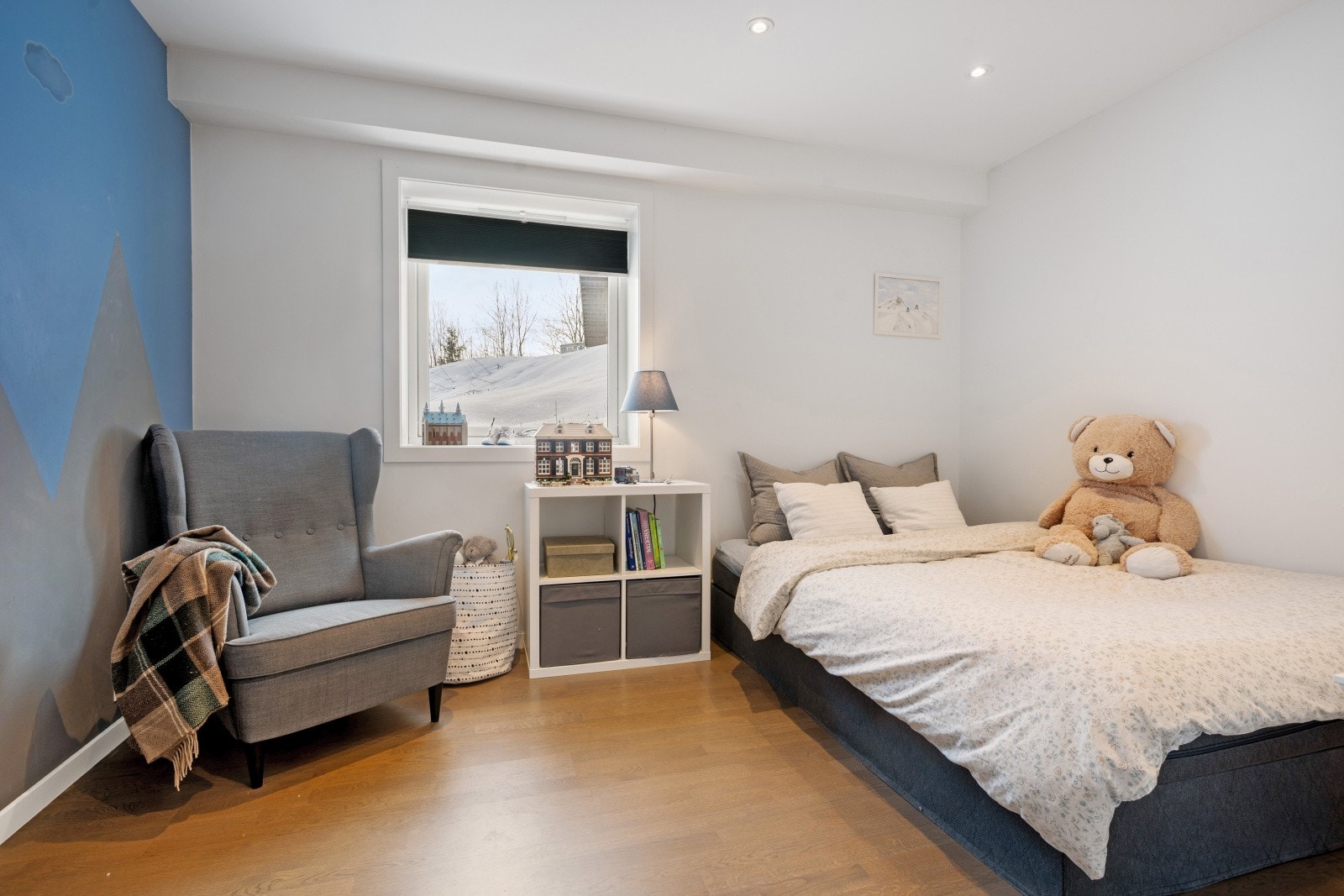 Soverommene er av romslig størrelse og gir gode møbleringsmuligheter. Galleribilde