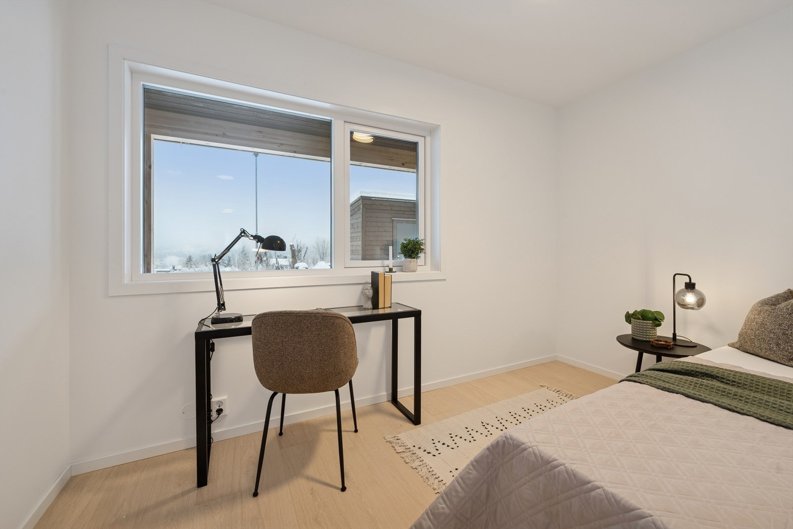 Soverom 4 har plass til både seng og skrivebord. Galleribilde