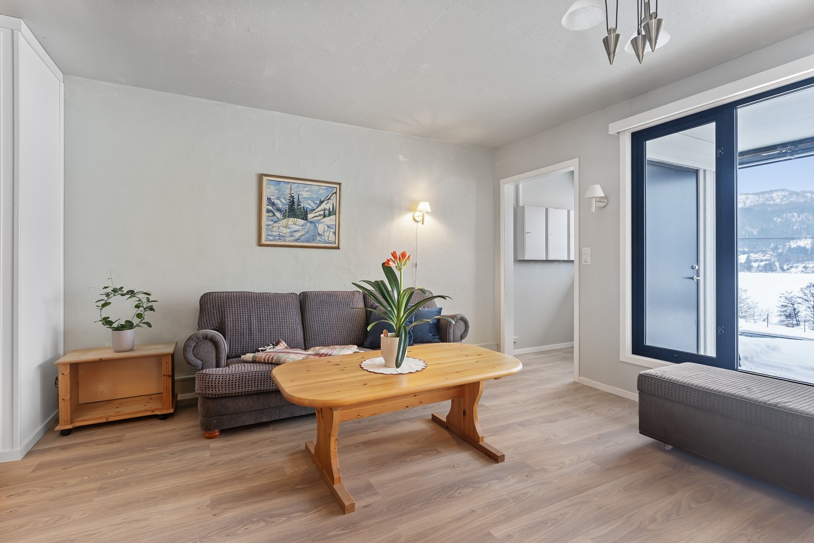 Nyere gulv med varmekabler. Galleribilde