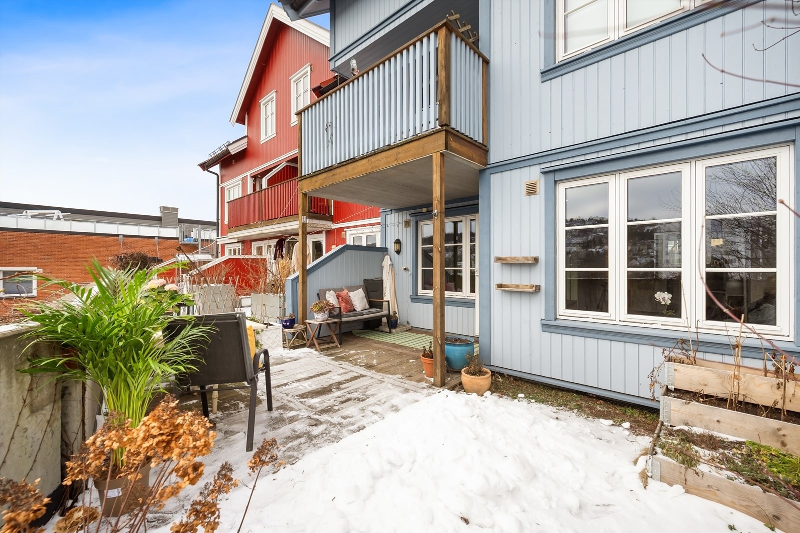 En flott 2-roms andelsleilighet med gressplen og en herlig markterrasse i sjarmerende omgivelser på Vålerenga Galleribilde