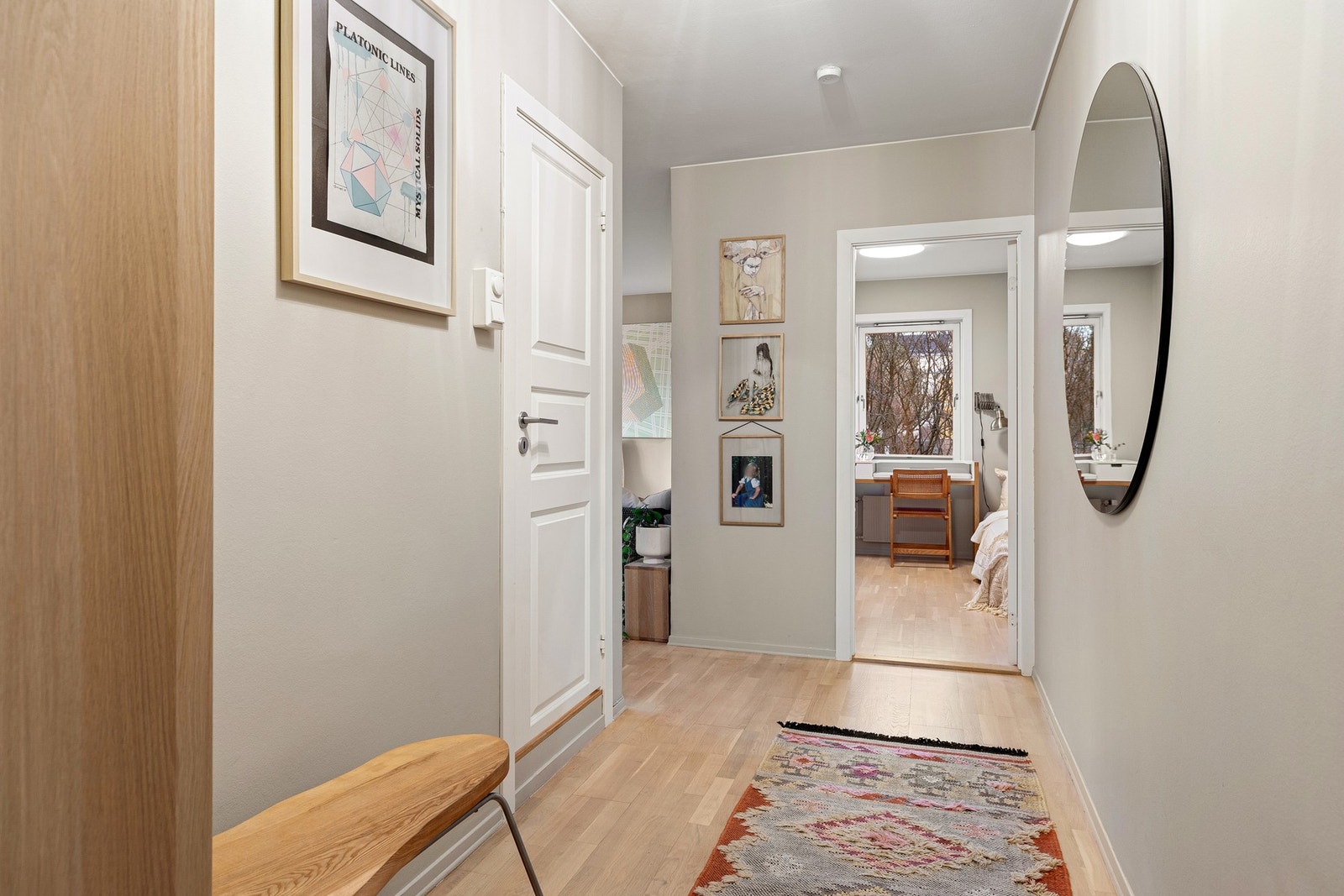 Videre fra entréen finner vi boligens andre soverom. Galleribilde